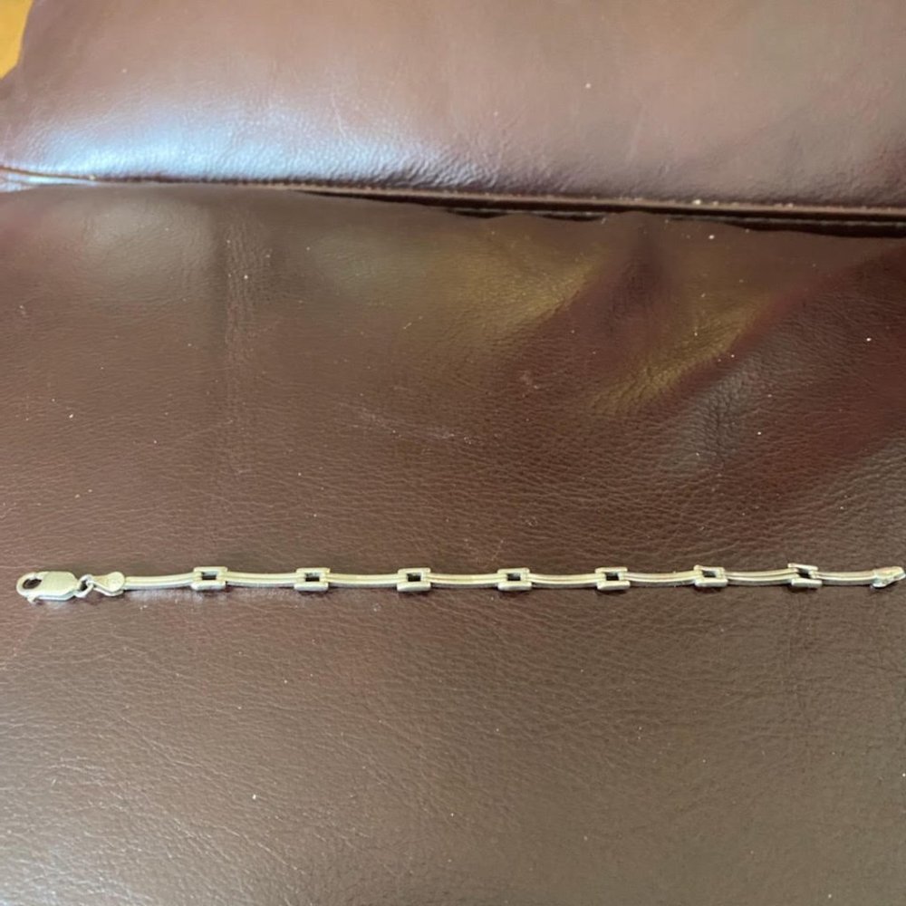 VINTAGE STERLING SILVER MARKED 925 SOLID BRACELET
